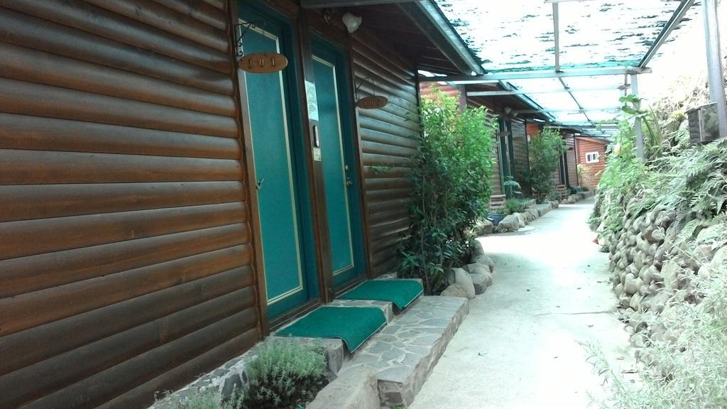 Qing Jing Xiao Taiyang Jingguan Homestay Ren'ai Exterior foto